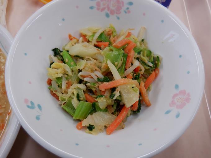 ごまドレッシングサラダ