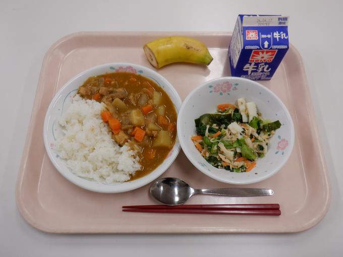 今日から給食開始！