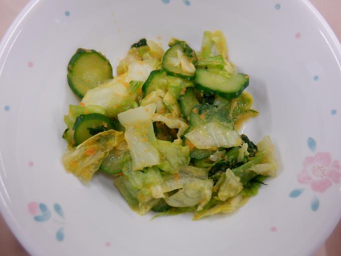 船橋にんじんﾄﾞﾚｯｼﾝｸﾞｻﾗﾀﾞ