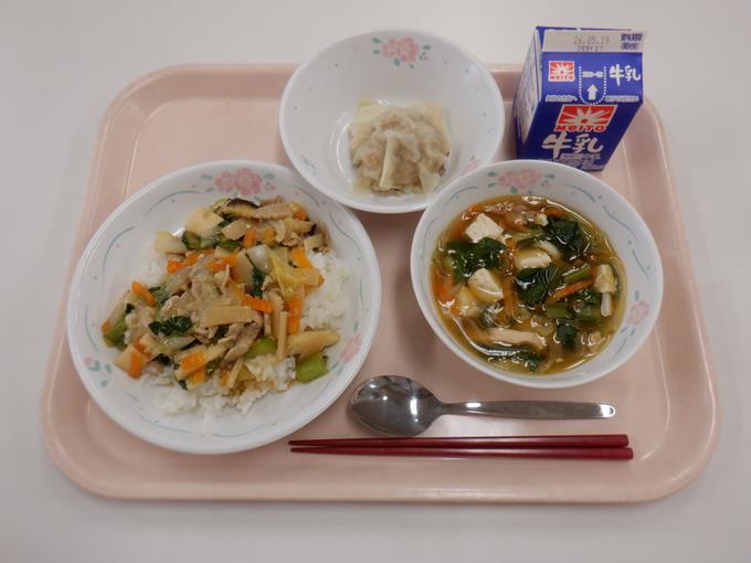 今日は中華メニュー
