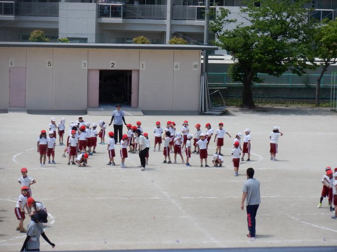 1・2年生表現運動練習