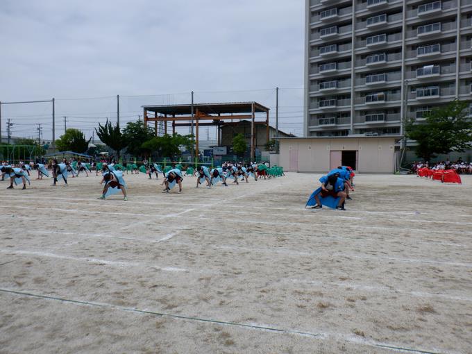 中学年による表現運動
