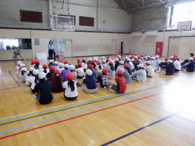 交通安全指導員の方より