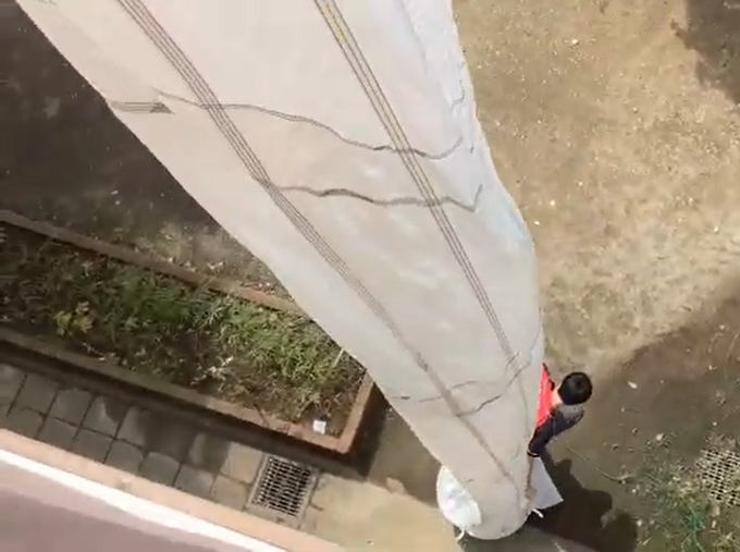 こちらは垂直式救助袋