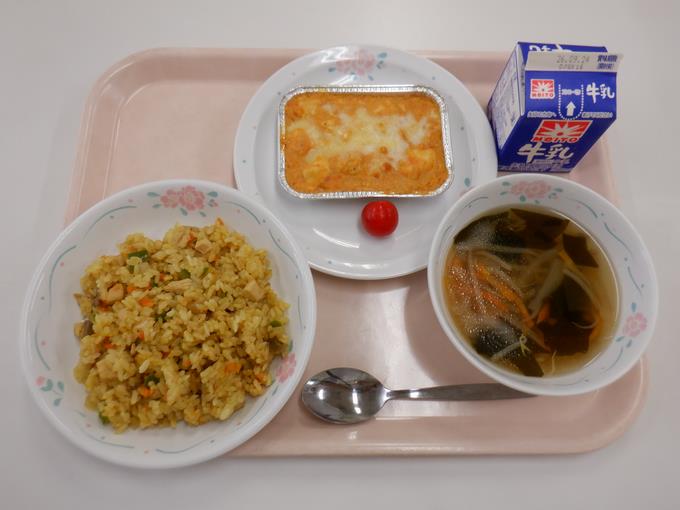 今日はカレーピラフ♪