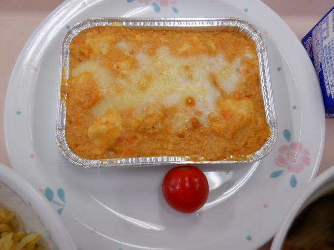 豆腐のｸﾞﾗﾀﾝとﾐﾆﾄﾏﾄ
