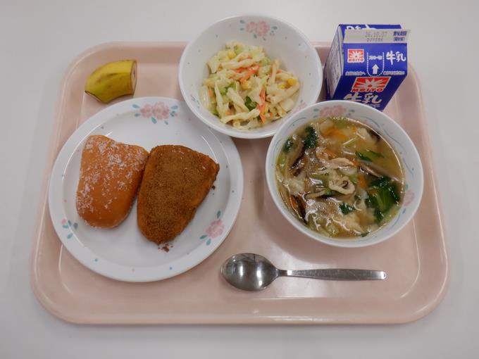 今日は二色揚げパン