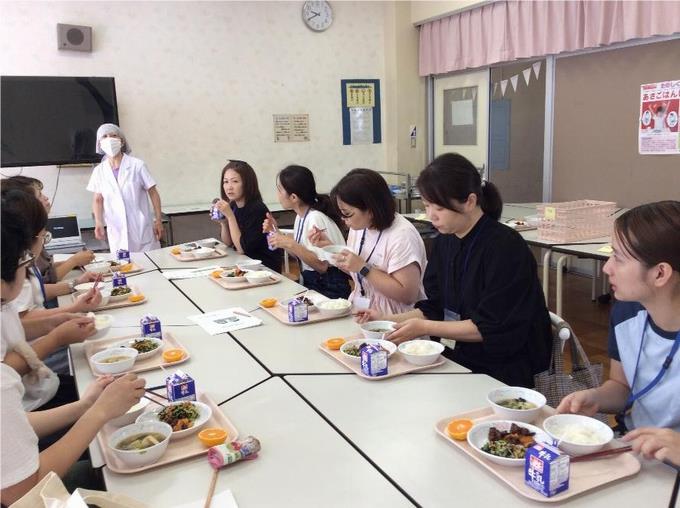 試食会