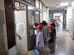 学校探検の様子