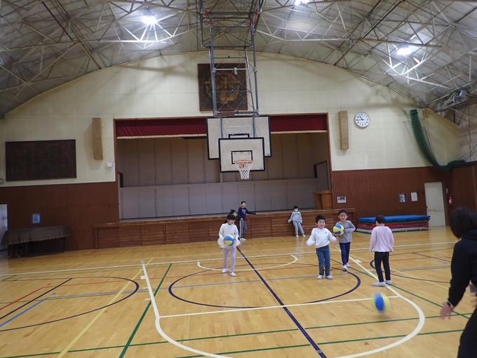 ボール遊び!