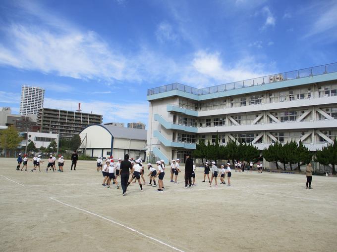 グループに分かれて勝負です