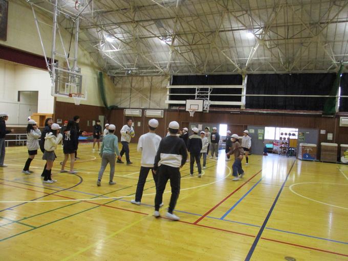 大きくなった６年生。先生が見えませんね。