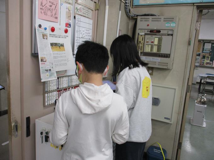 タブレットで原稿を共有しています