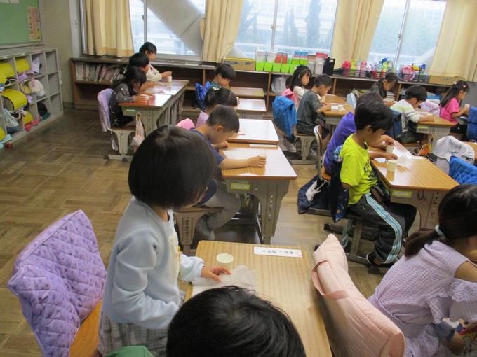 ぶくぶく中。下を向くとぶくぶくしやすい。