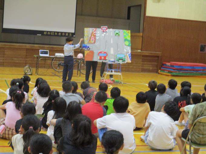 4年生　前に車があったら・・どうする