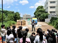 ゴミ収集車