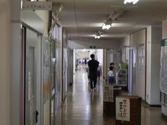 学校探検2