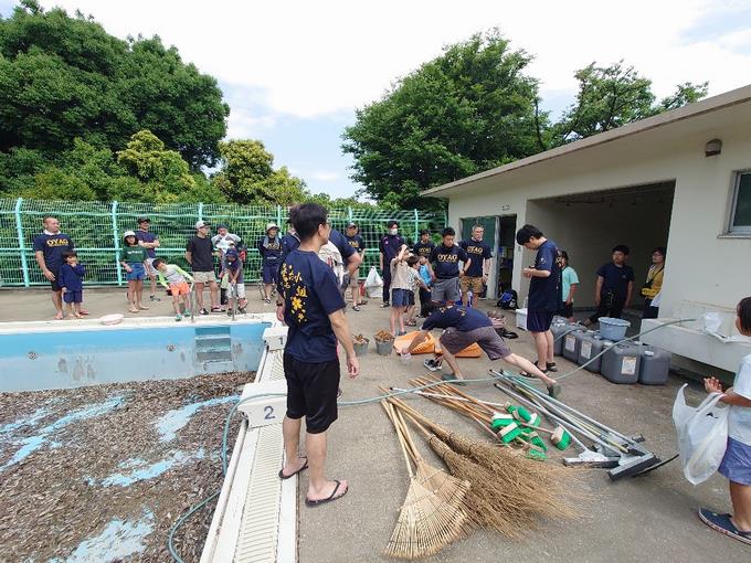 プール掃除前