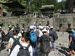 陽明門へ