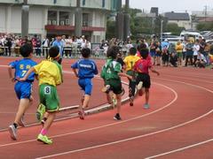 800m走