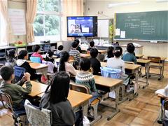 全校集会