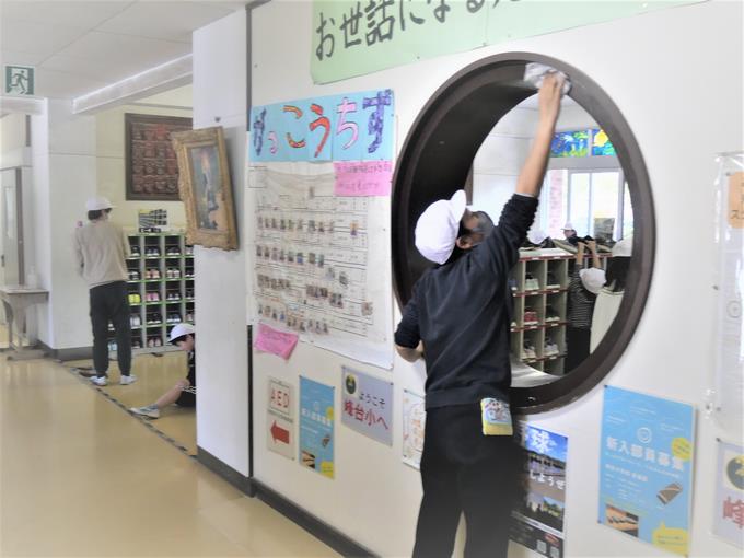 黙働2
