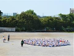 話を聞く6年