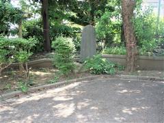 顕彰碑