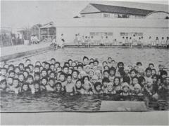 峰台プール