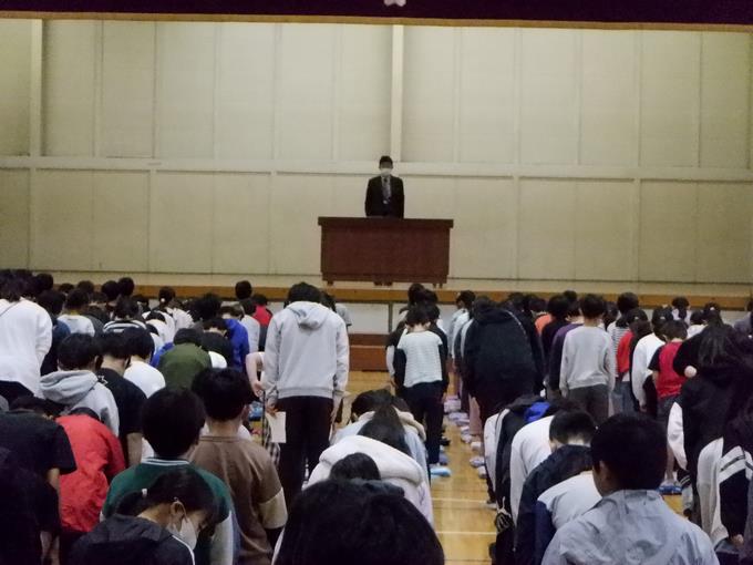 全校朝会