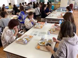試食会