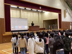 全校朝会