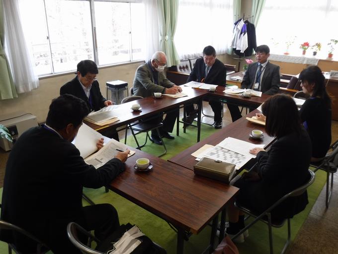 評議員会の様子