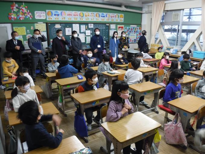 「おはなしたまてばこ」の参観