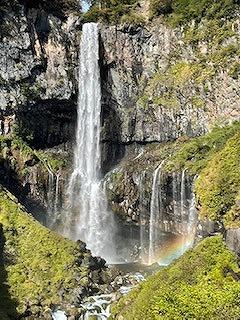 虹のかかった華厳の滝