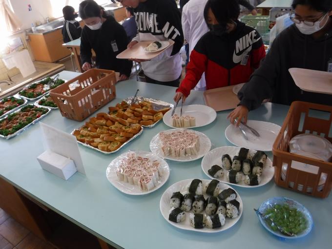 よりどりみどりの料理