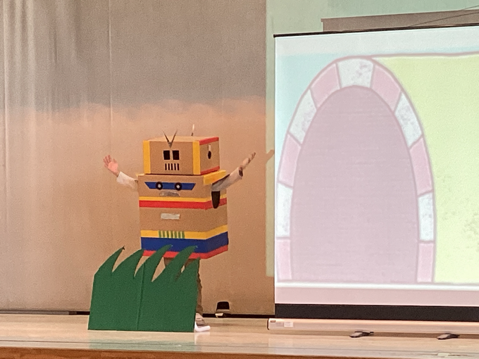 「ふしぎなトンネル」の劇