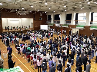 全校児童による合唱「あなたにありがとう」