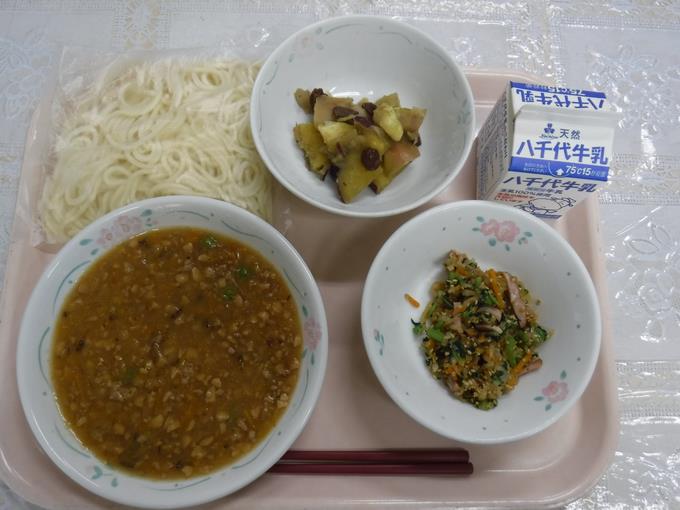 給食