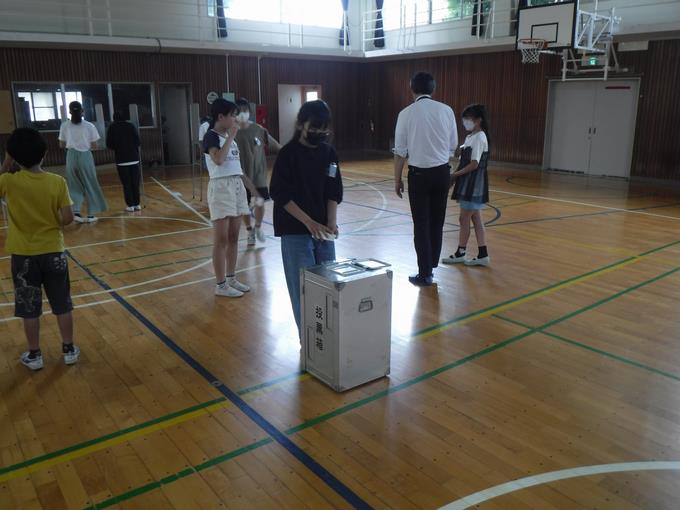 投票箱に