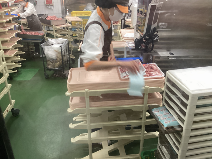 バックヤード
