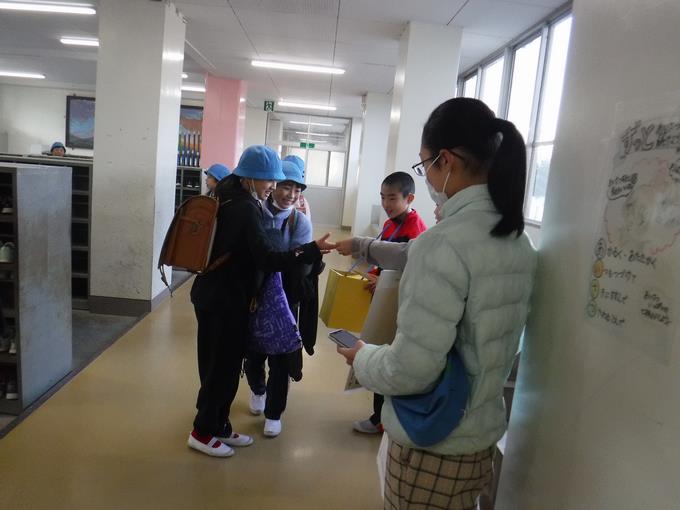 赤い羽根募金2