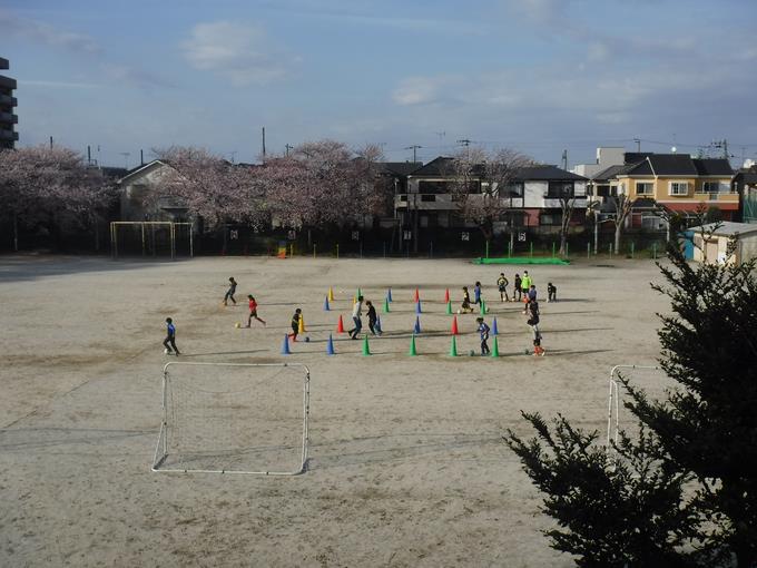 サッカー部練習中