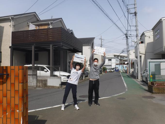 おばけが出るから早く寝ようね!お土産は笑顔でいいよ5年生♡(教員の見送り)