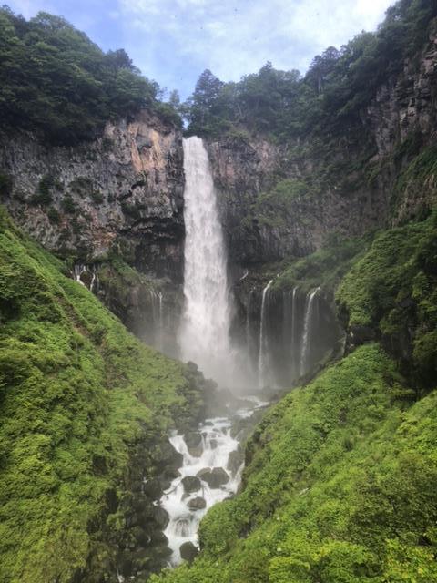 華厳の滝