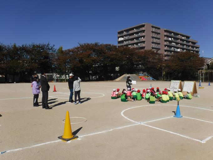 講師の先生が事前授業を参観