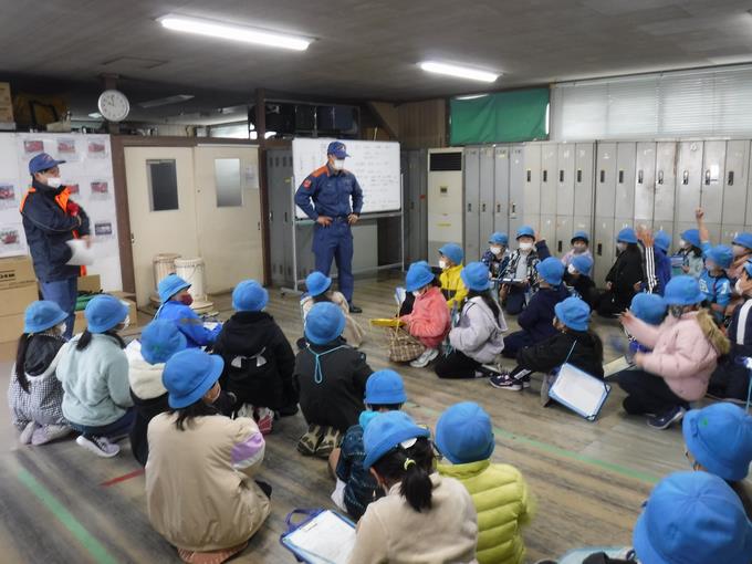 東消防署見学(3年生)