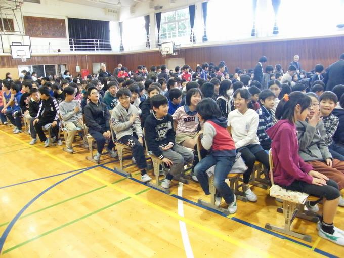 会場