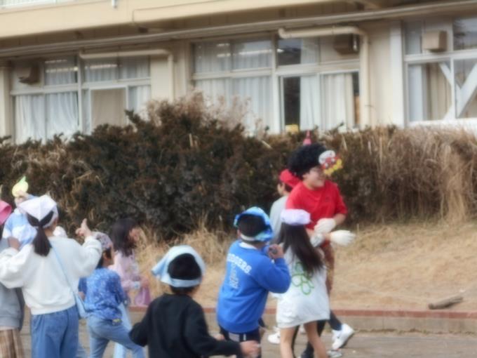 鬼が悲鳴を上げています