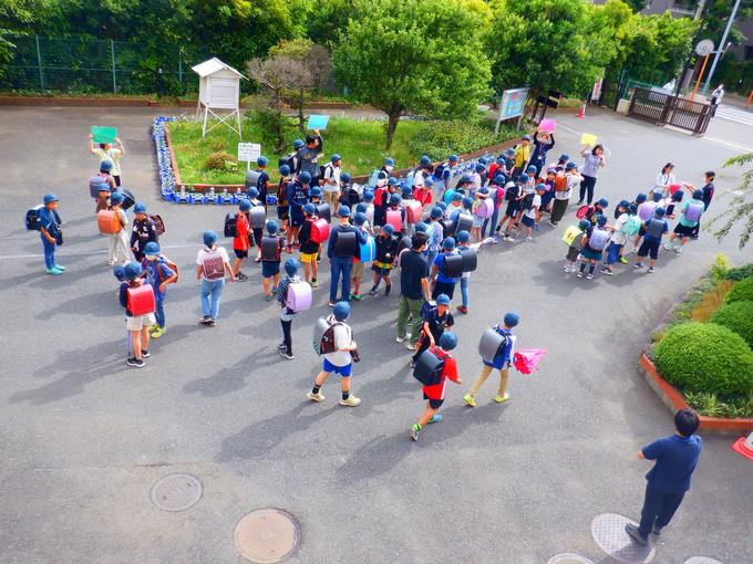 最後は集団下校しました